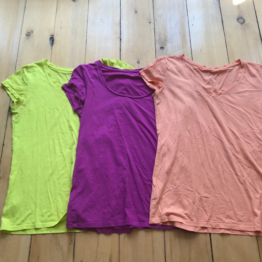 Lot of 3 Ann Taylor tshirts, Small